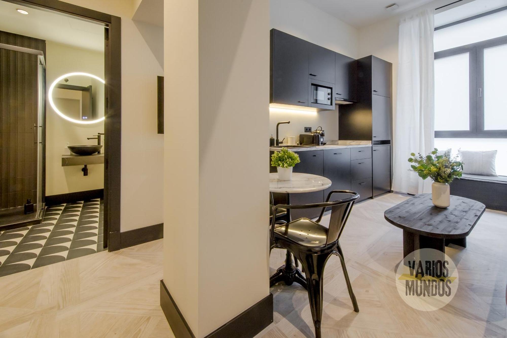 Iconic Apt En Plena Plaza Del Carmen Para 4Pax E3 Мадрид Экстерьер фото