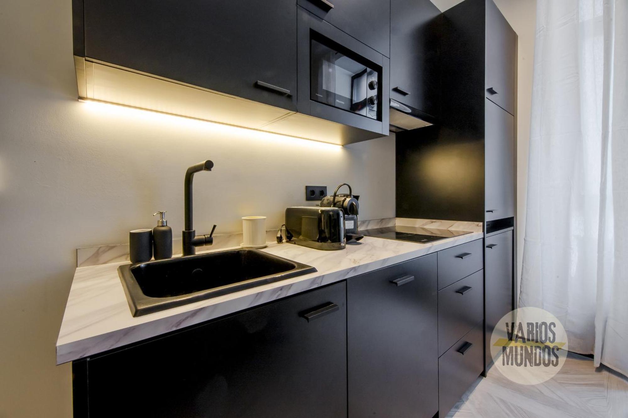 Iconic Apt En Plena Plaza Del Carmen Para 4Pax E3 Мадрид Экстерьер фото